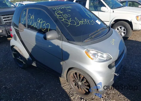 2008 Smart Fortwo Passion/Pure z USA, uszkodzony, nr VIN WMEEJ31X28K119962